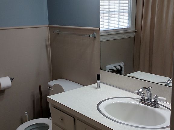 Main bathroom