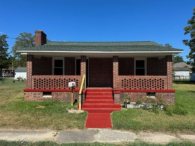 1st image of 404 Lowell Ave