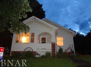 107 S Taylor St, Clinton, IL 61727