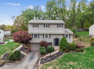 2642 Sapling St, Allison Park, PA 15101