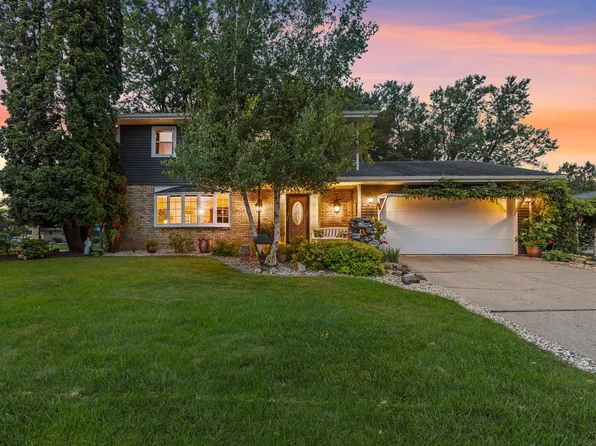 5409 Vicar Ln, Madison, WI 53714
