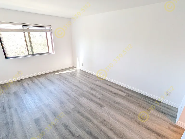 445 Hawthorne #313 — Photo 23
