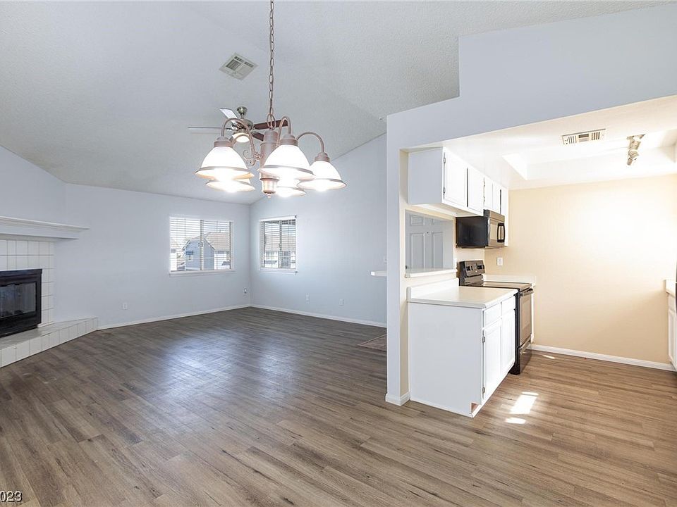 1st image of 5871 Medallion Dr Unit 203