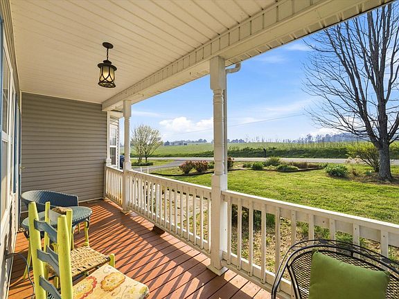 5th image of 194 Carson Rd