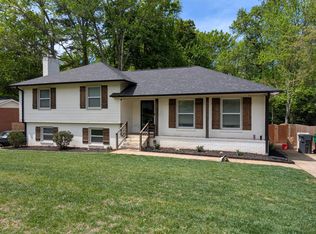 3541 Woodleaf Rd, Charlotte, NC 28205