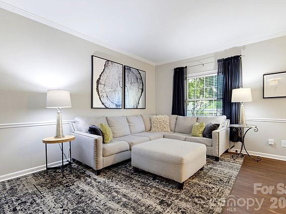 3rd image of 5901 Quail Hollow Rd APT F