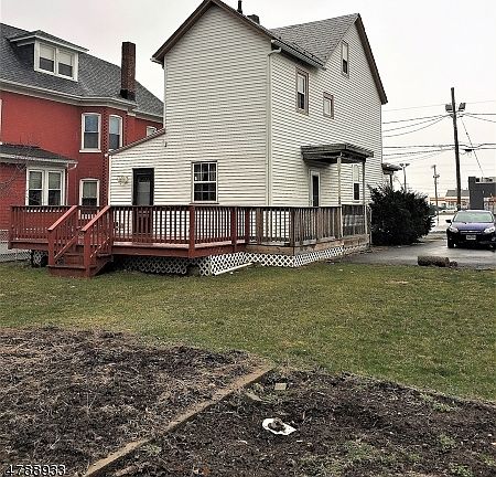 2nd image of 609 Elder Ave