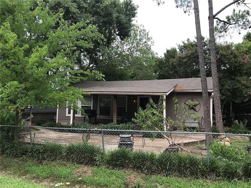 1st image of 116 Park Dr