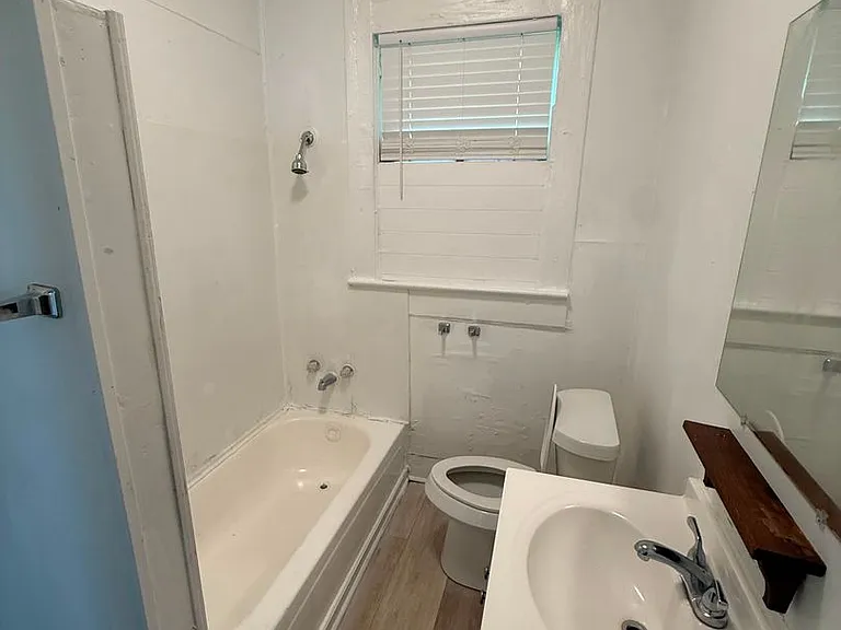 1380 Live Oak Ave — Photo 9