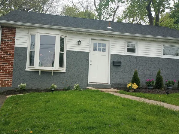 1747 Arnold Ave, Willow Grove, PA 19090