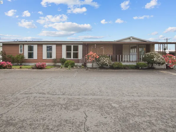2901 E 2nd St Unit 104, Newberg, OR 97132