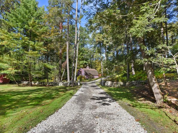 40 Perch Bay Rd, Waccabuc, NY 10597