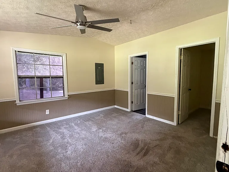 200 W Teamon Cir — Photo 16