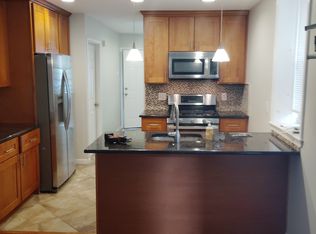 864 N 22nd St #1, Philadelphia, PA 19130