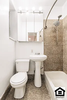 Rented by Sky Management | media 30