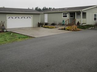 954 Heuhslein Rd, Port Angeles, WA 98362