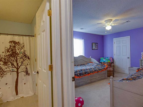5th image of 5554 Kaitlyn Dr E