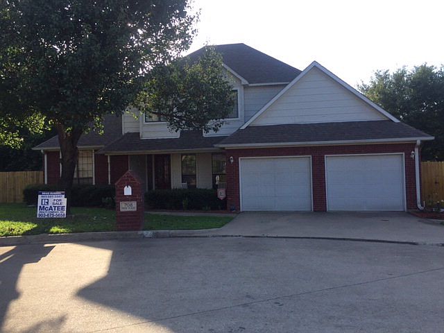 1st image of 708 Park Place Dr