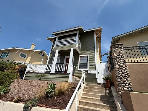 2948 B St Photo 1