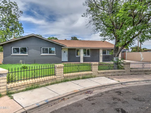 225 S HALL Circle, Mesa, AZ 85204