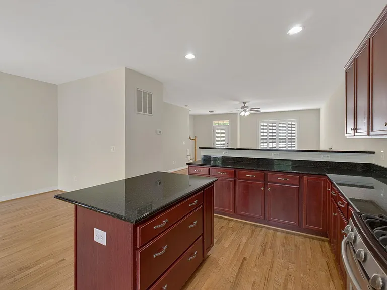 2138 Sundown Pl — Photo 17