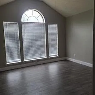 816 Wyndham Pl — Photo 9