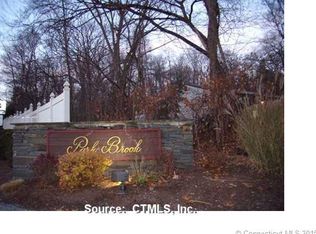 2 Jeanette Rd #1, Danbury, CT 06811