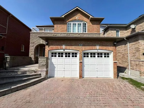 8 Queen Isabella Cres, Vaughan, ON L6A 3J7