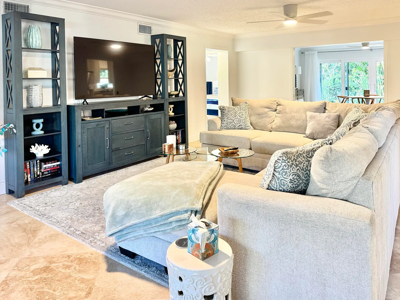 3 bed, 2.0 bath, 1700 sqft, $11,000 — Photo 3