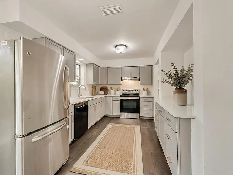 1614 Brent Ct — Photo 25