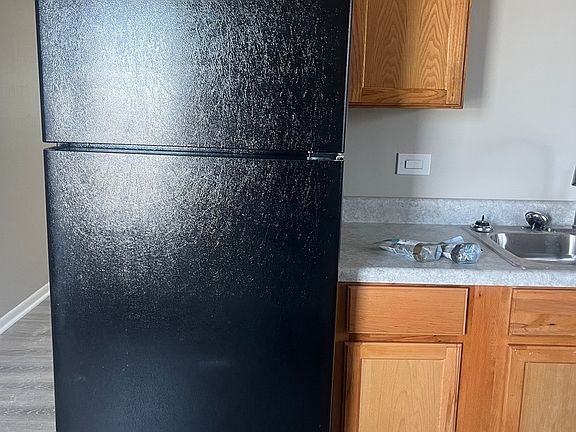 5th image of 7831 Roberts Rd #4