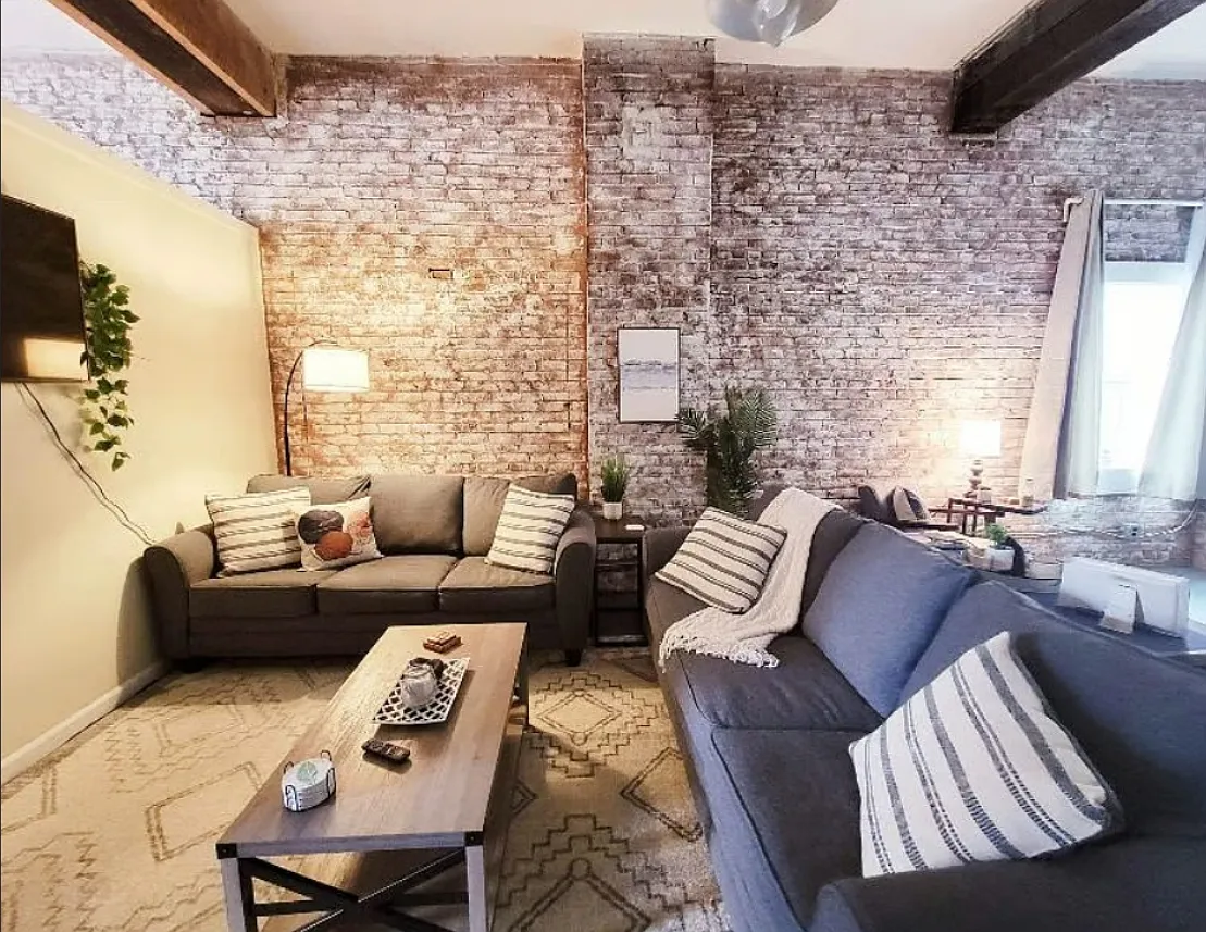 Studio, 950 sqft, $1,250 — Photo 4