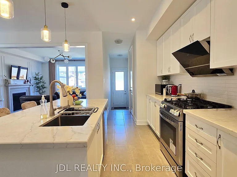 87 Albert Newell Dr — Photo 7