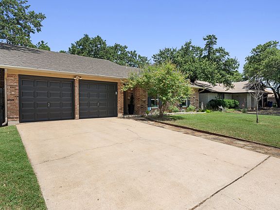 4th image of 11720 Spotted Horse Dr