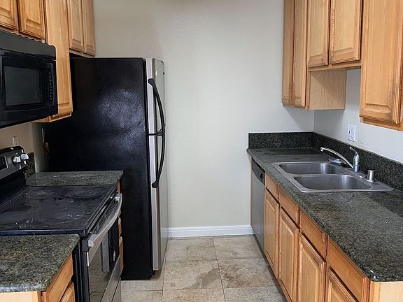 4th image of 390 N 1st St N #12A