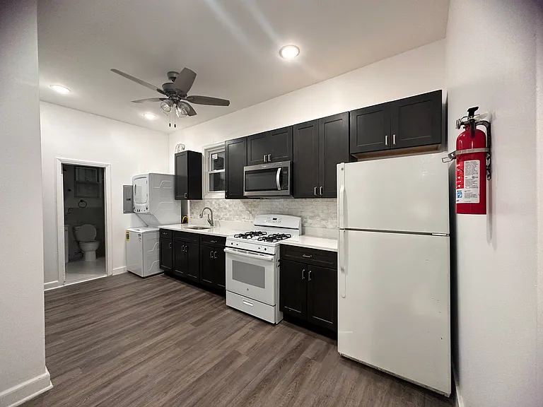181 Neptune Ave #1 — Photo 5