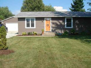 290 Cook St, Millersburg, IN 46543