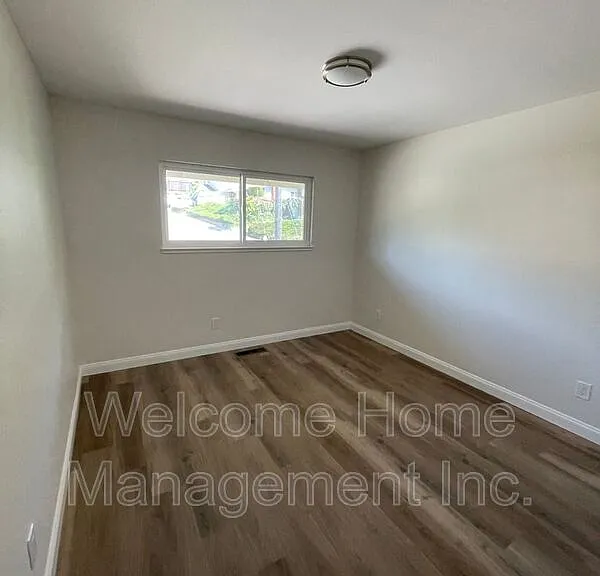 16233 San Remo Dr — Photo 20