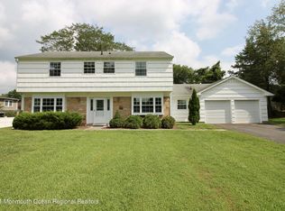 14 Lafayette Mills Rd, Manalapan, NJ 07726