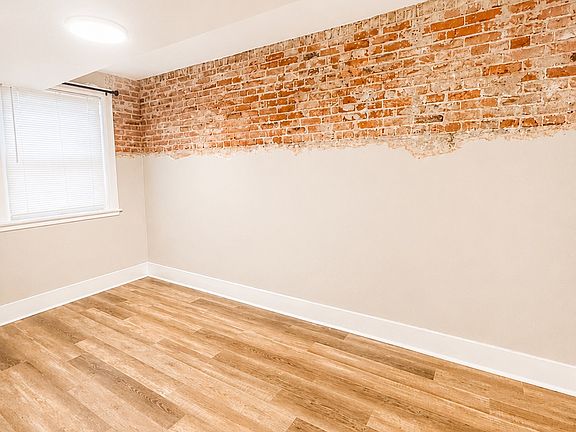 5th image of 1214 W Sprague Ave #B1