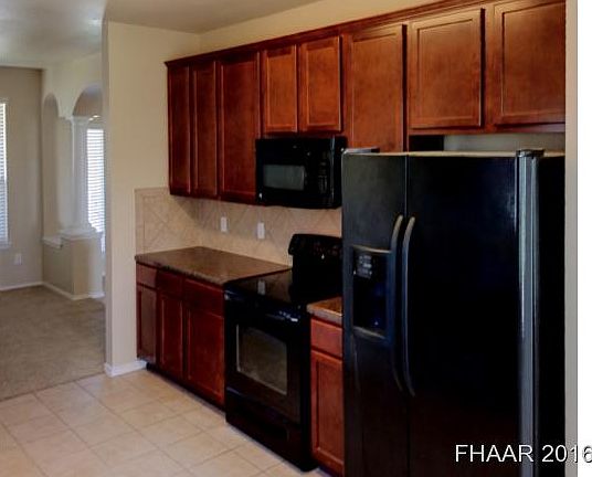 3rd image of 2303 Lindsey Dr