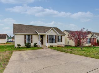 332 Bandera Ln, Springfield, TN 37172