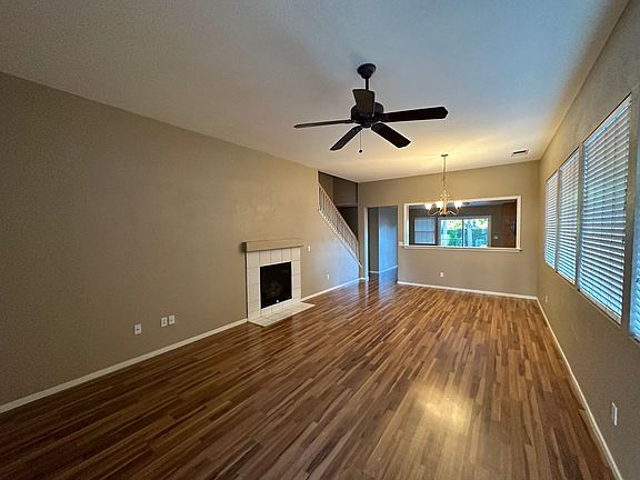 3rd image of 3151 Bowen Island St