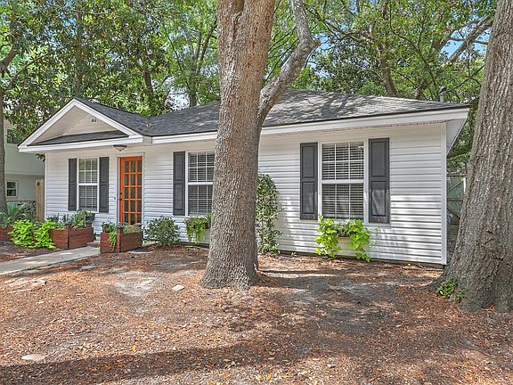 4th image of 1612 Poinsettia Rd