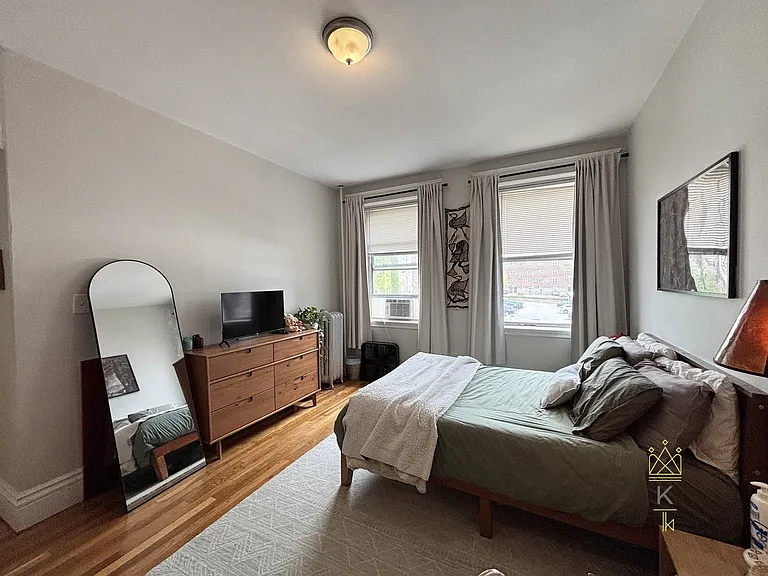 175 Harvard St #3 — Photo 3