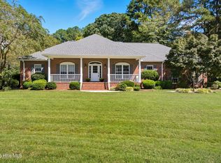105 Franks Creek Cir, Hertford, NC 27944