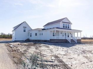 585 W Backwoods Rd, Moyock, NC 27958