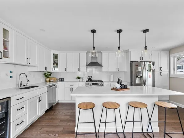 111 Salem St #111, Reading, MA 01867