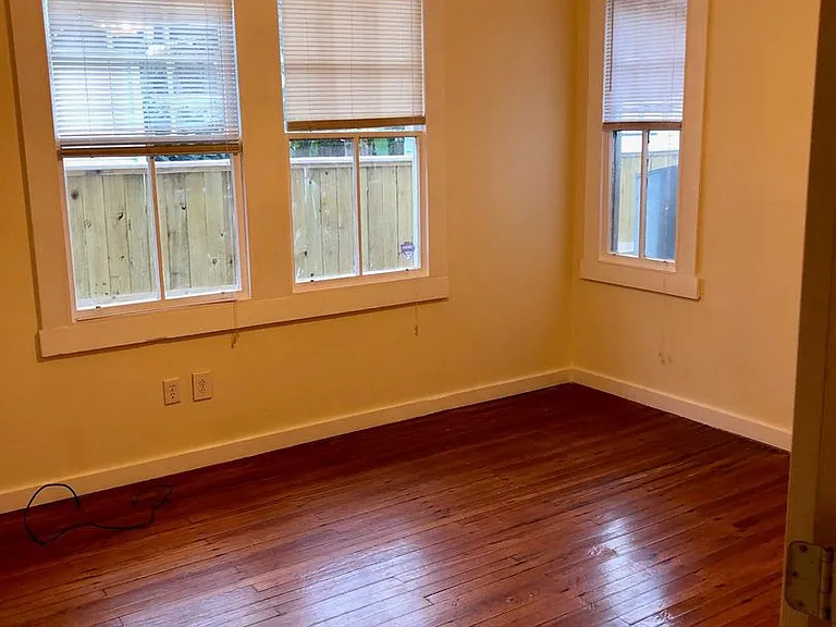 2528-30 Palmer Ave #2528 — Photo 5