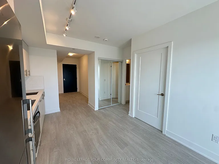 2545 Simcoe St N #2001 — Photo 14